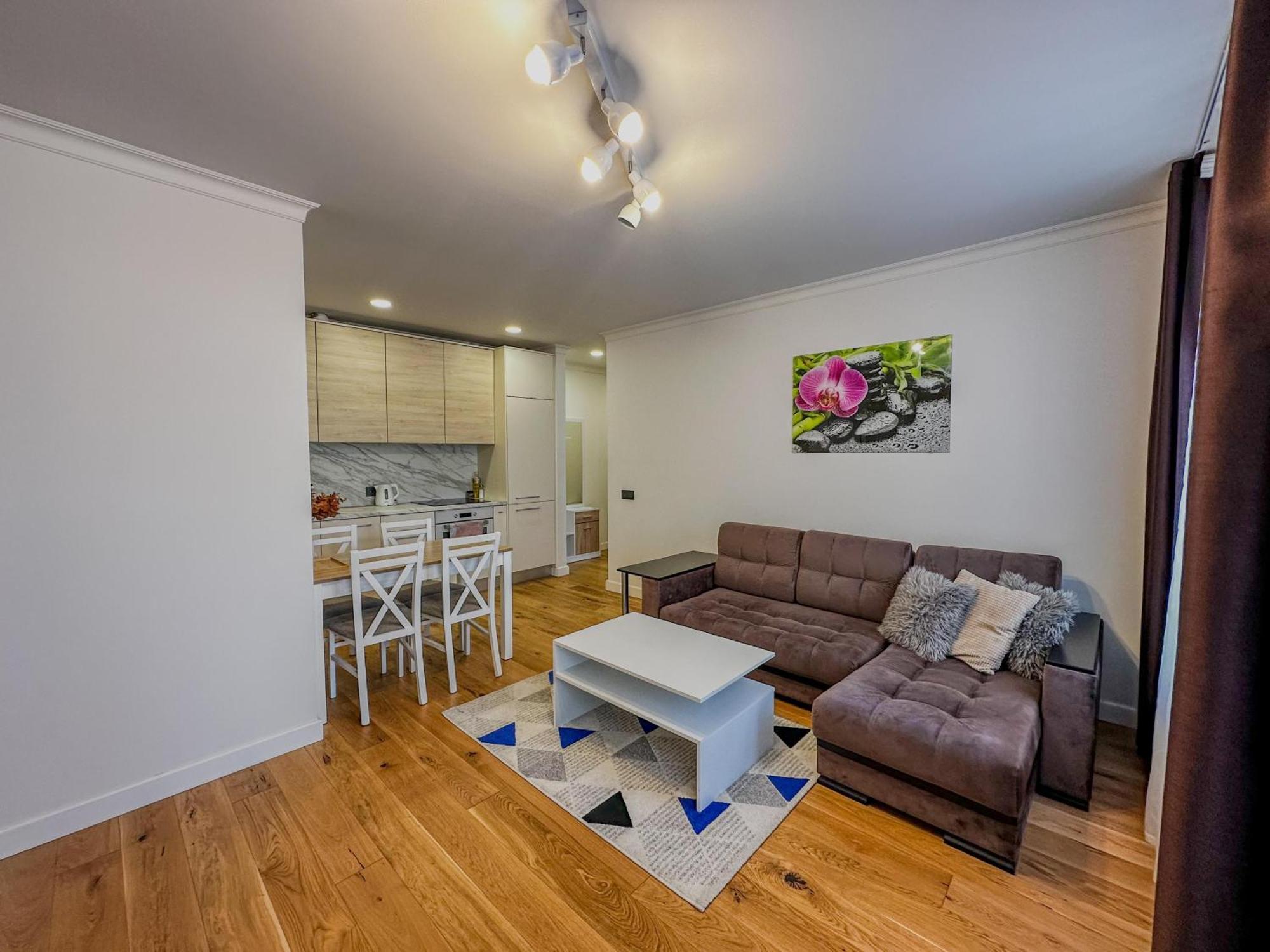 One Bedroom Promenade Apartment Riga Exterior foto